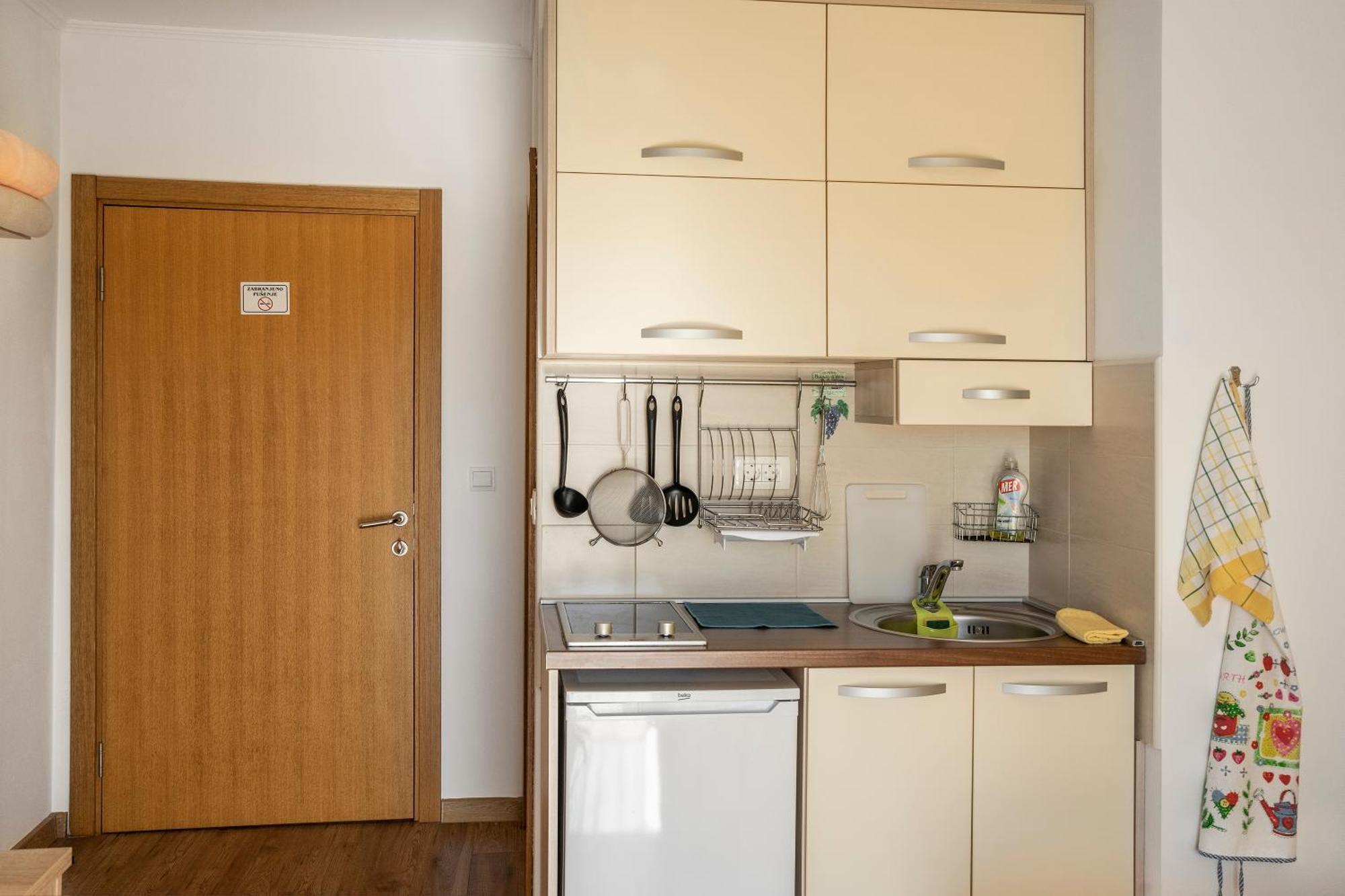 Apartments Viktoria Tivat Dış mekan fotoğraf
