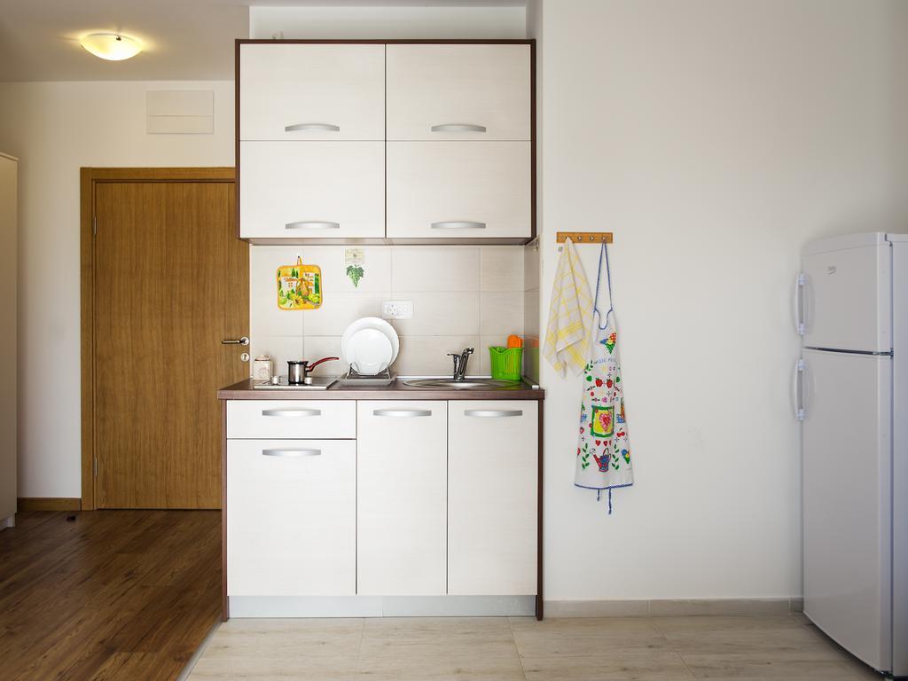 Apartments Viktoria Tivat Dış mekan fotoğraf