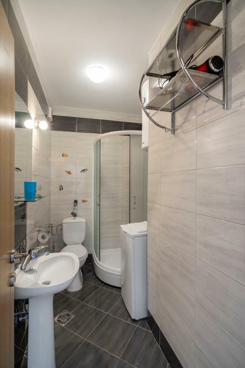 Apartments Viktoria Tivat Oda fotoğraf
